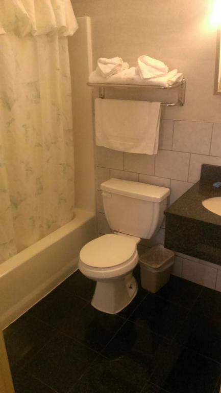 Naugatuck Motor Lodge Pokój zdjęcie