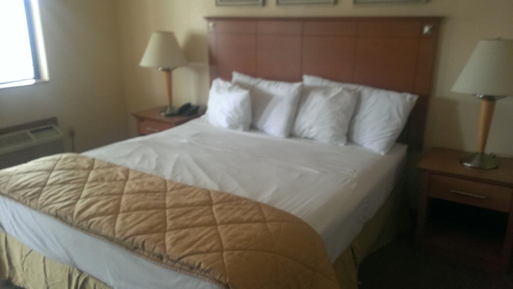 Naugatuck Motor Lodge Pokój zdjęcie