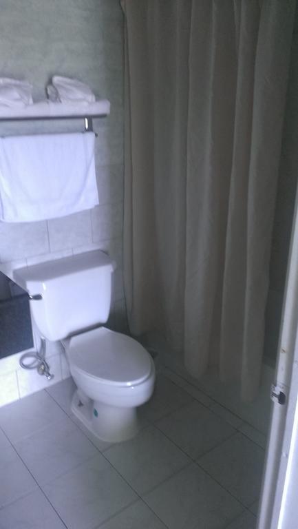 Naugatuck Motor Lodge Pokój zdjęcie